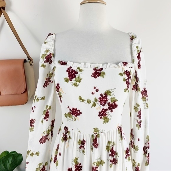 💋Reformation Kelly square neck midi dress. Size 6 - Picture 6 of 12